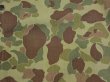 画像10: 40s US MARINE CORPS USMC FROG SKIN CAMO HBT PARAMARINE JUMP JACKET with STENCIL (10)